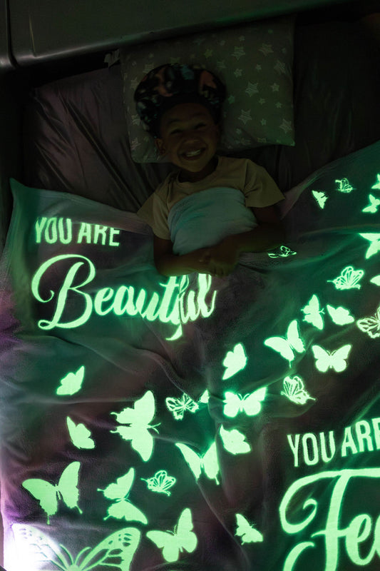 Butterfly Theme Glow in The Dark Blanket w/Mini UV Flashlight  (59